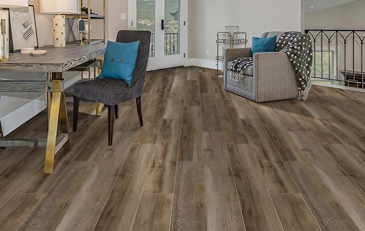 LVP / LVT (Luxury Vinyl Plank & Tile)
